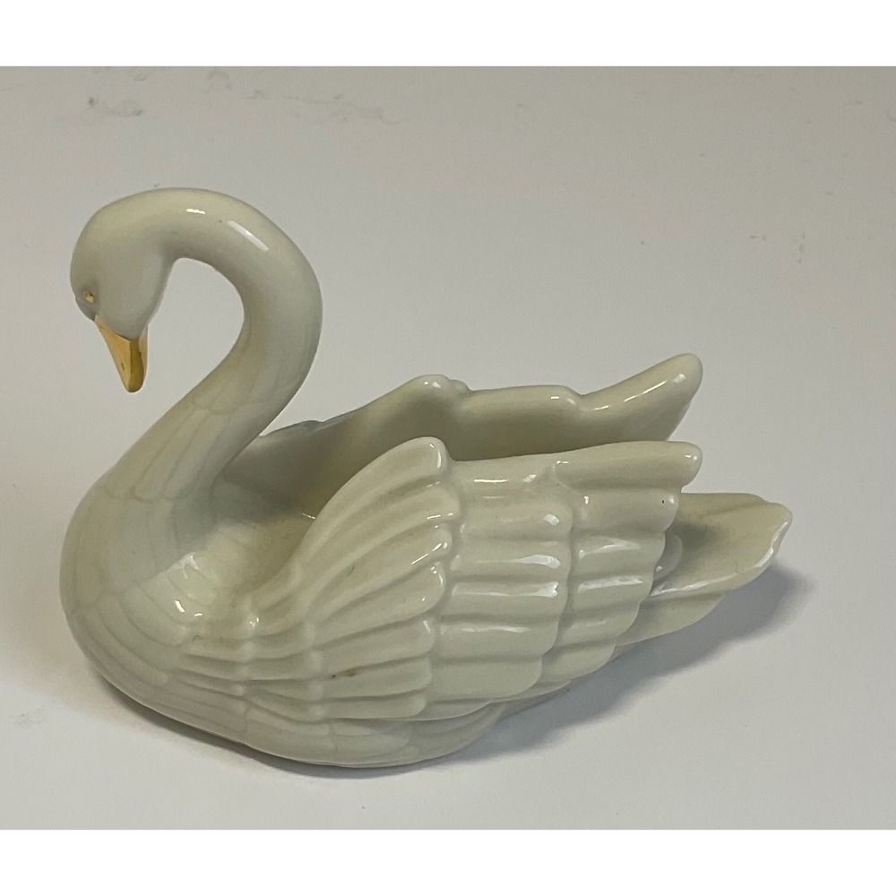 Lenox Fine Porcelain Swan Figurine Gold Trim Beak White wedding cake topper - Picture 5 of 8